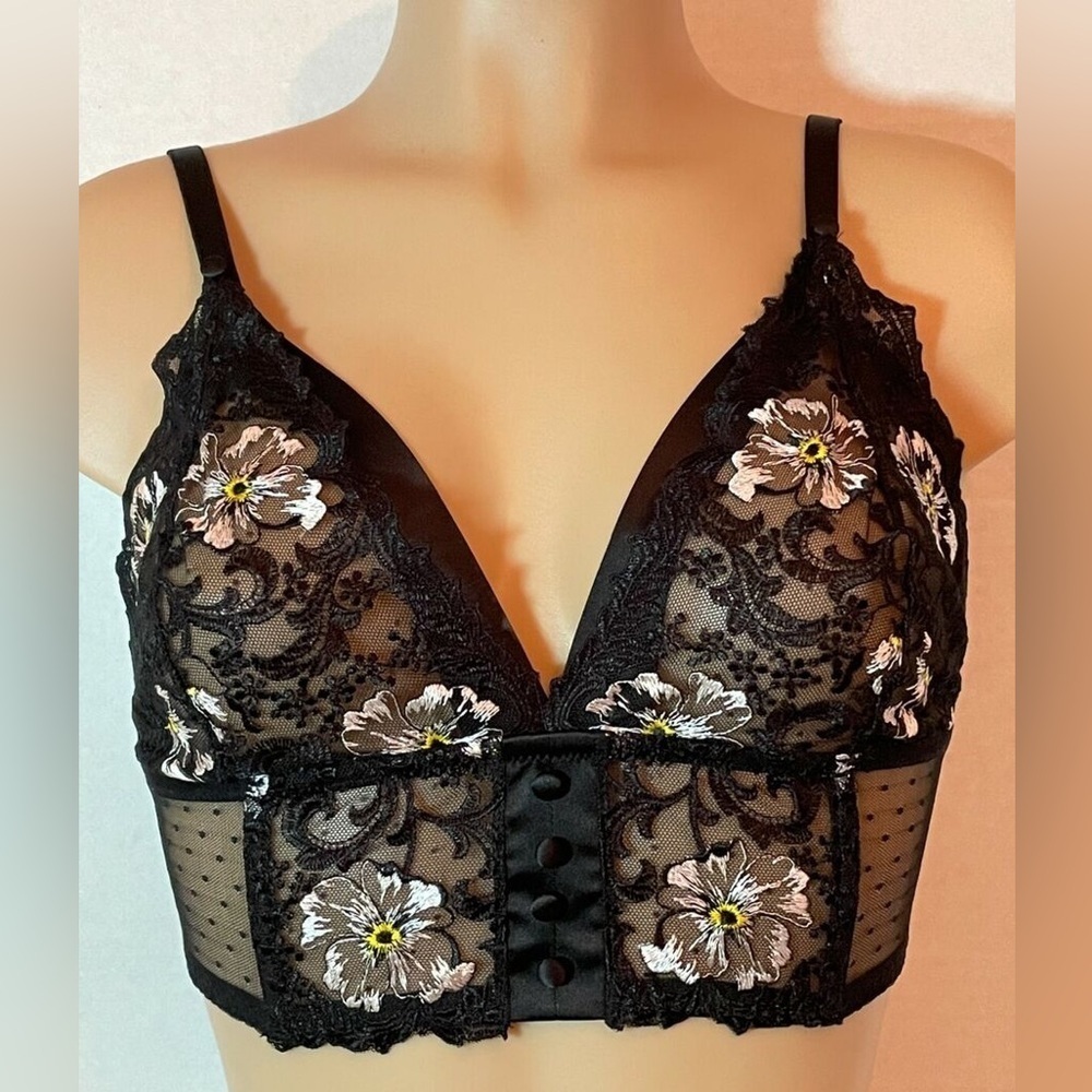 Victoria’s Secret Black Daisy Lace Bralette Size Small DD